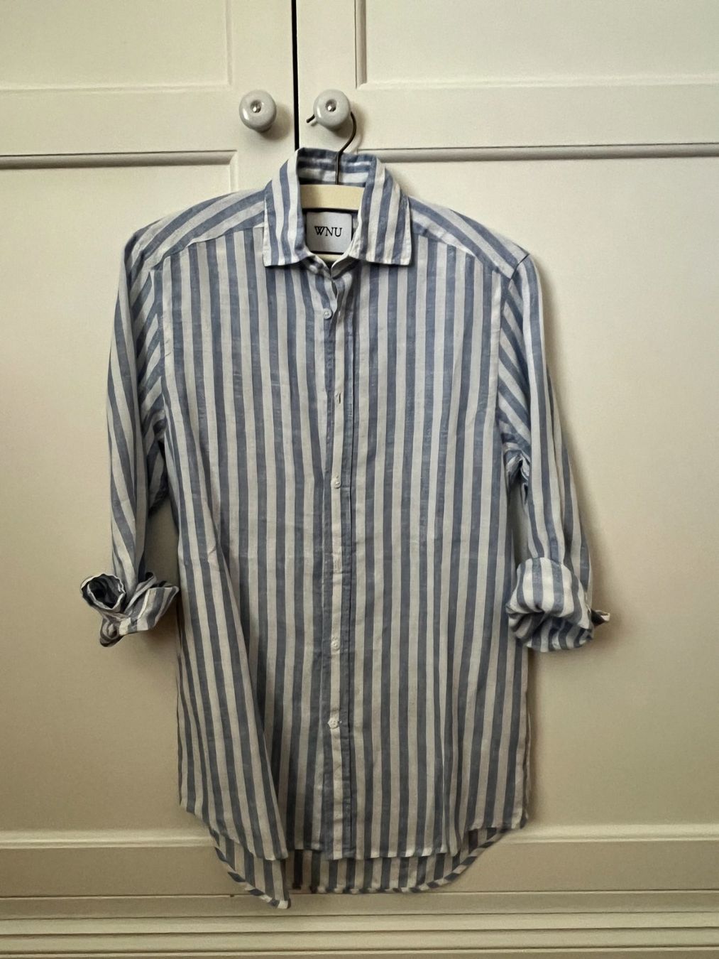 Blusen: Leinen Shirt von 'With Nothing Underneath' – Neu (gemäss Beschreibung) aus Zürich von vslatt
