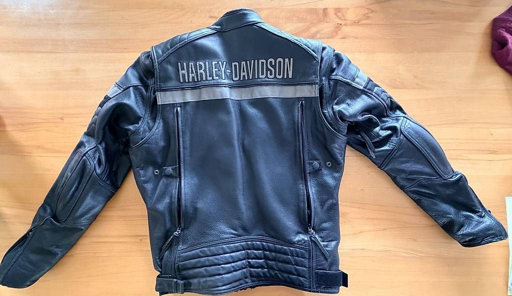 Harley-Davidson Giacche: Blouson en cuir Harley-Davidson – Usato da Fenin venduto da kesoste 1