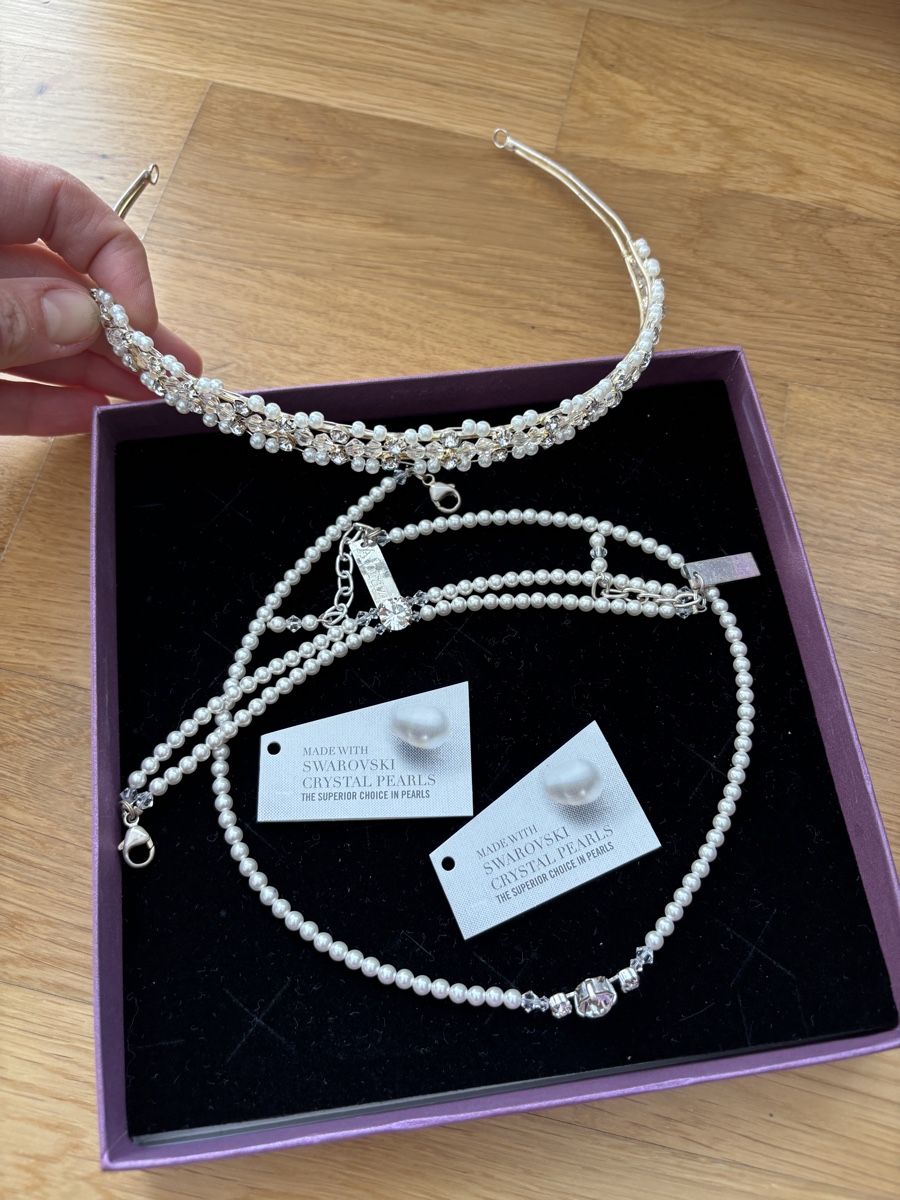Swarovski Altri gioielli: Hochzeitskleid Schmuck von Swarovski – Usato da Niederdorf venduto da KatrinT83