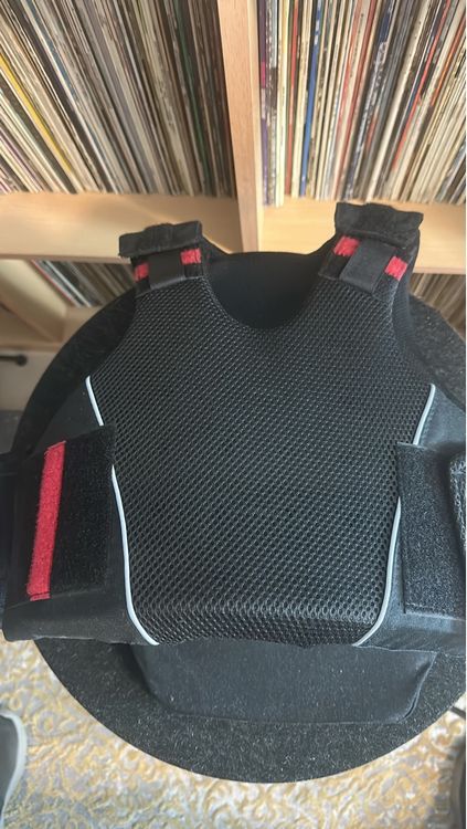 Protections: Reitsicherheitsweste Grösse S - Top Zustand – D'occasion à Dübendorf par chi_cgv6