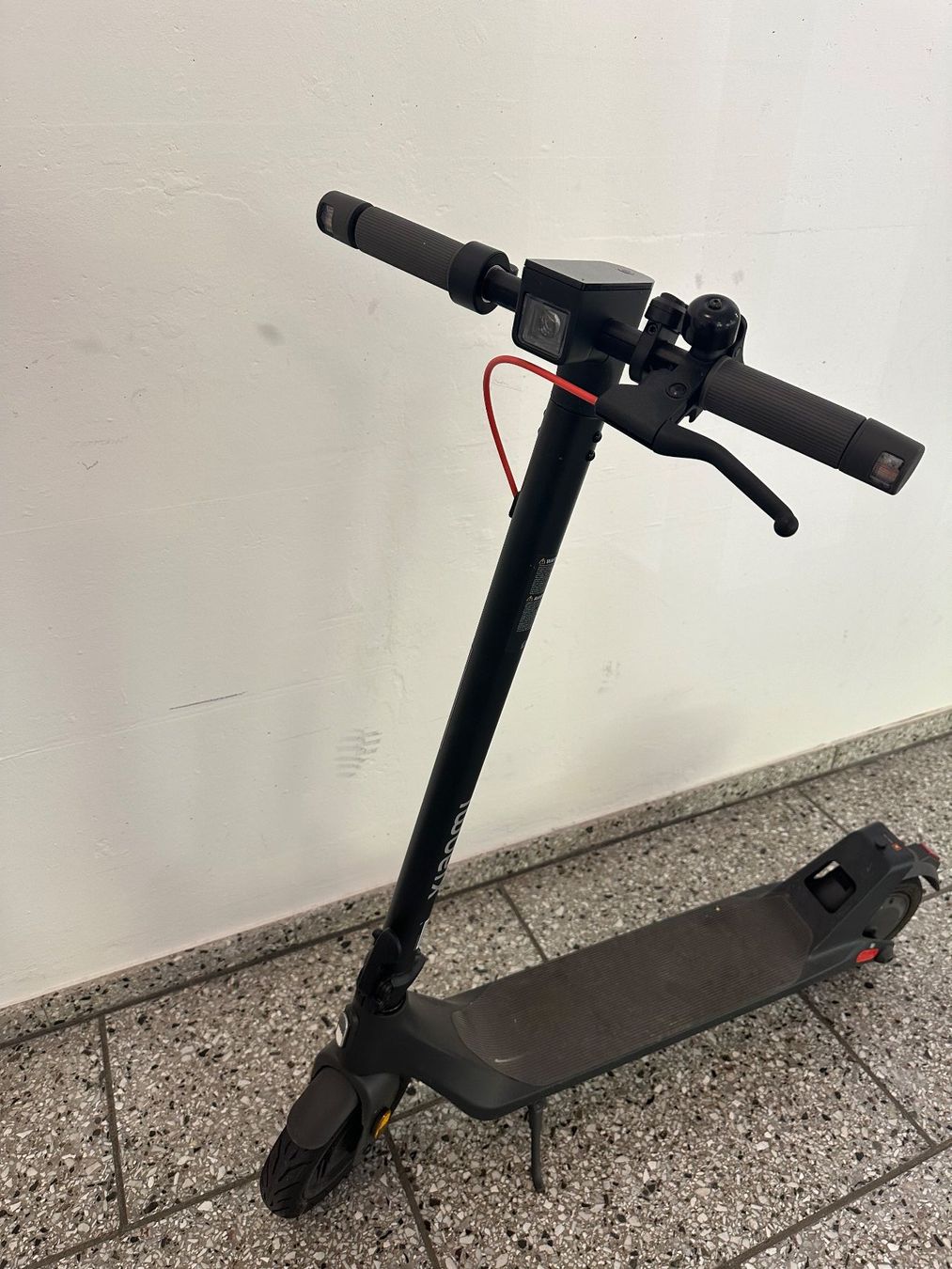 Xiaomi Kickboard: Elektro-Scooter Xiaomi – Usato da Liestal venduto da FuV01 1