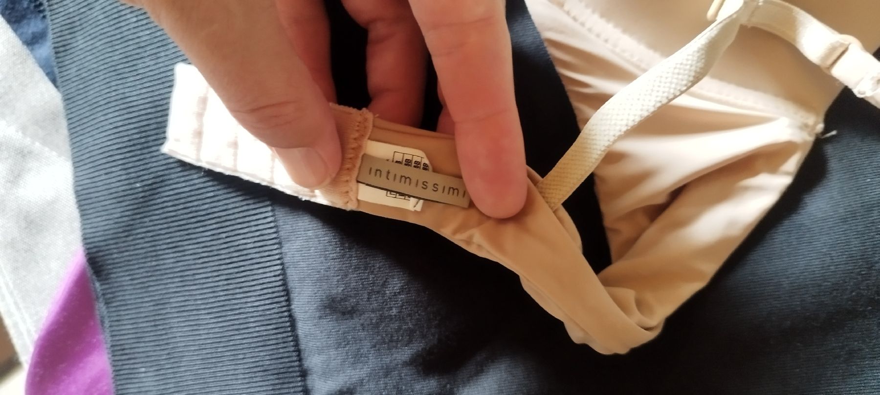 Altra biancheria intima: bh 85b intimissimi – Usato da Entlebuch venduto da grenzganger 2