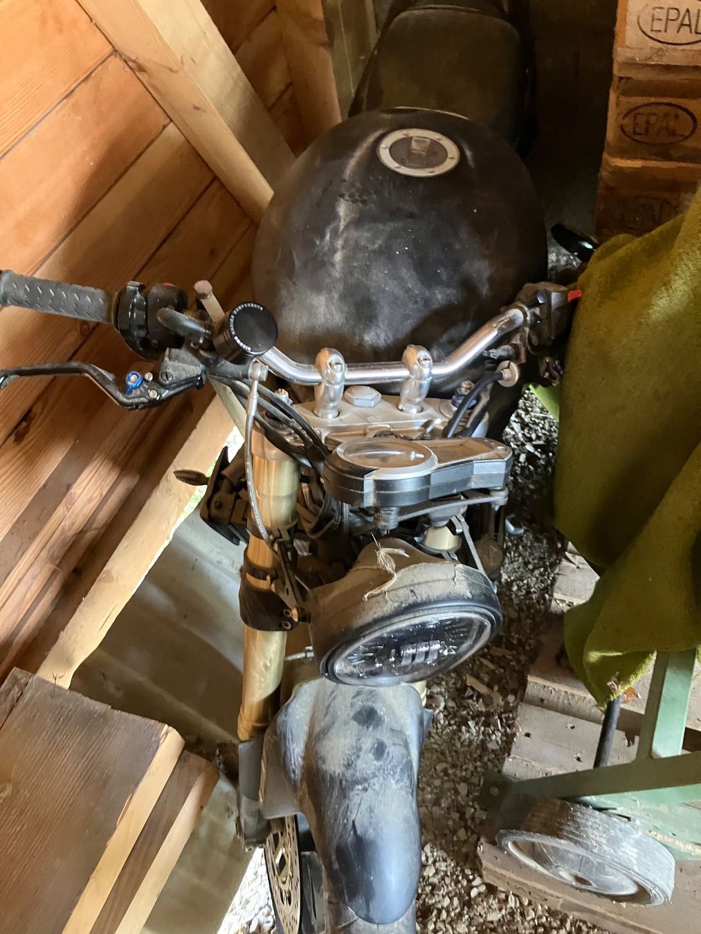 Strada: Motorrad Triumph – Difettoso da Mont Tramelan venduto da Oktober1958 6