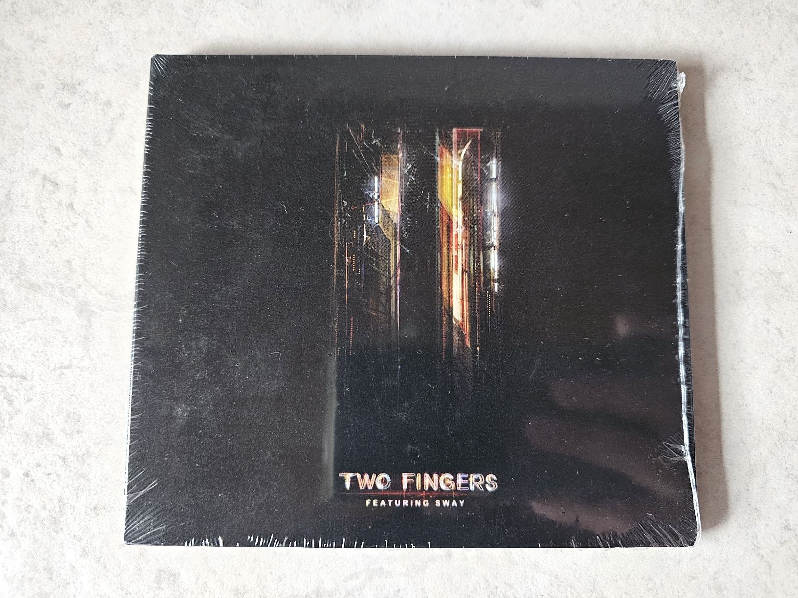 CD: Two Fingers Feat. Sway  -  Two Fingers – Nuovo e nell'imballaggio originale da Schneisingen venduto da backstore24