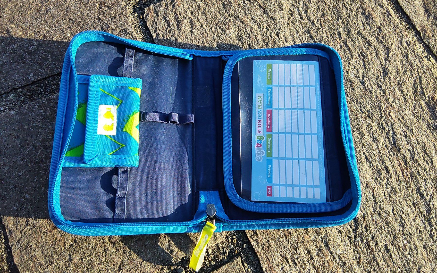 Ergobag Borse & Zaini: Ergobag Schulrucksack mit Zubehör – Usato da Waltenschwil venduto da Souly 7