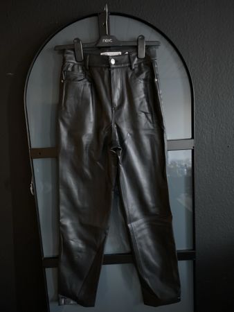 Schicke Lederhose Gr. 32