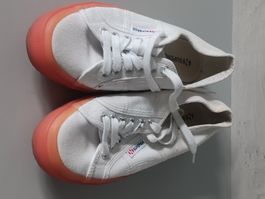 Scarpa superga taglia 39