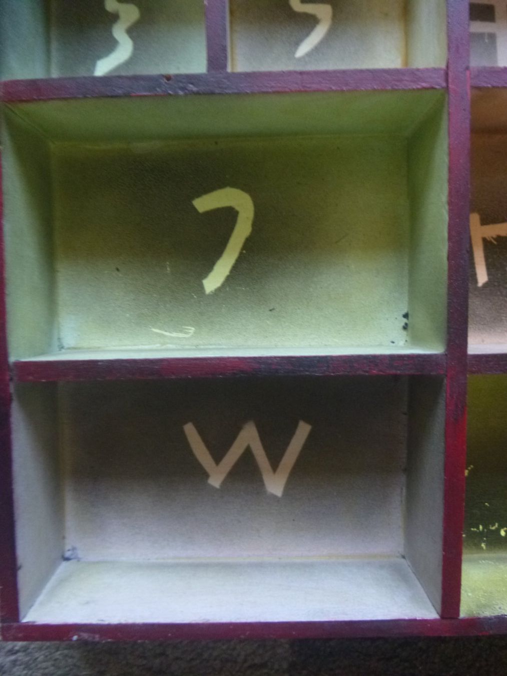 Foto & Immagini: Setzkasten mit phönizischem Alphabet – Usato da Diessenhofen venduto da farbschatten 1