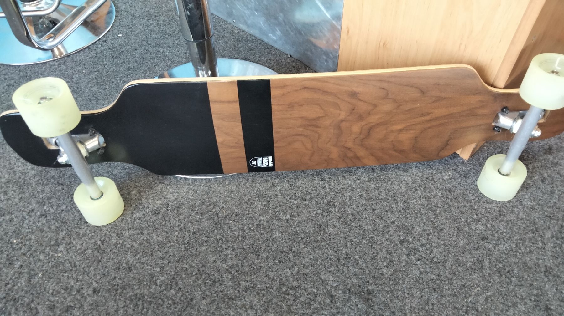 Skateboards: Longboard und Helm – Nuovo (secondo la descrizione) da Roggwil BE venduto da bahn75 2