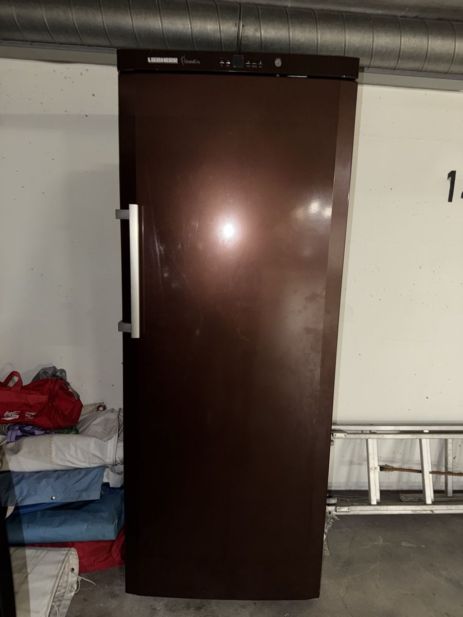 Frigoriferi: Liebherr Vinidor Wine Fridge used condition – Usato da Zürich venduto da art_8hkj 1