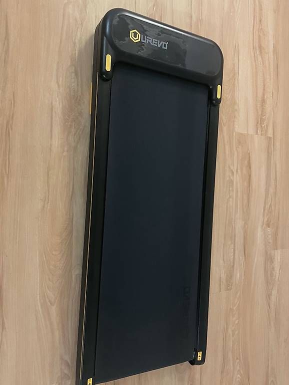 Macchine per carico, silaggio e trasporto: Tapis de marche UREVO  140 CHF – Usato da Lausanne venduto da kha_qkb5 1
