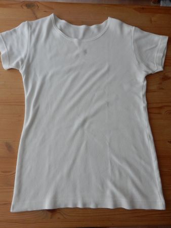 weisser Pullover T-shirt kurzarm blickdicht