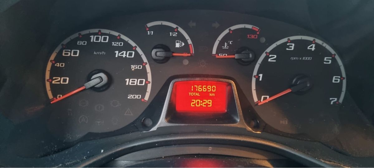 Ford Automobili: Ford Ka 1.2i – Usato da Bad Zurzach venduto da Nur.K 7