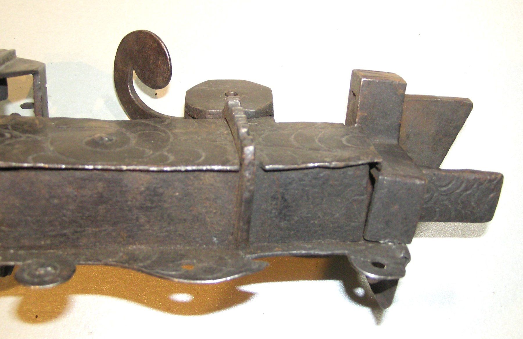Cadenas: Antikes Türschloss geschmiedet – D'occasion à Grenchen par Antique-hunter 4