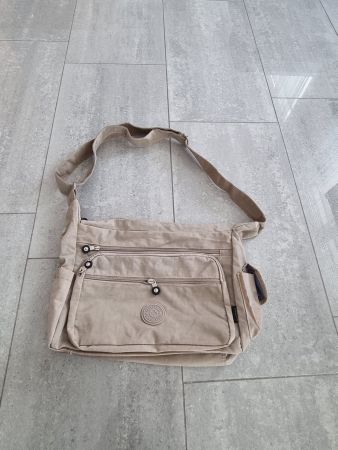 Umhängetasche, Tasche