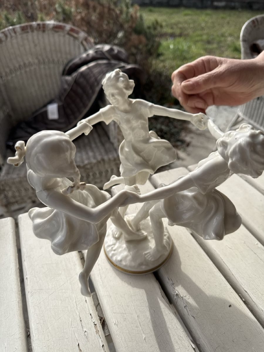 Hutschenreuther Statuette: Drei Tanzende Mädchen – Usato da Erlenbach ZH venduto da Ssilvie