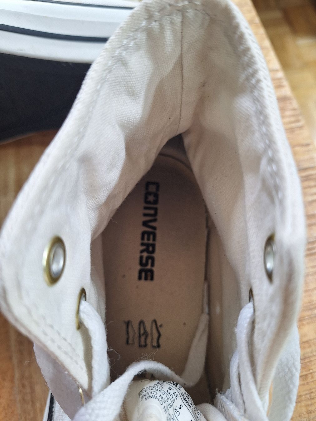 Scarpe da donna: Converse All Star Grösse 37.5 Neuwertig! – Nuovo (secondo la descrizione) da Aarau venduto da Chillkrot 5