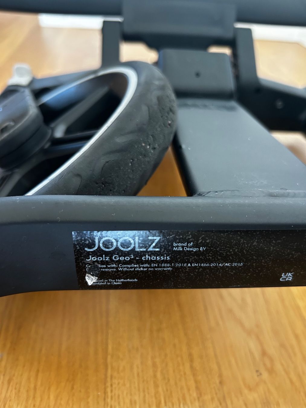 Joolz Carrozzine: Joolz Geo 3 Gestell mit Rädern schwarz – Usato da Riehen venduto da malte_ne 7