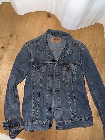 Levi's Jeans Jacke, Gr. L, Top Zustand für den Frühling