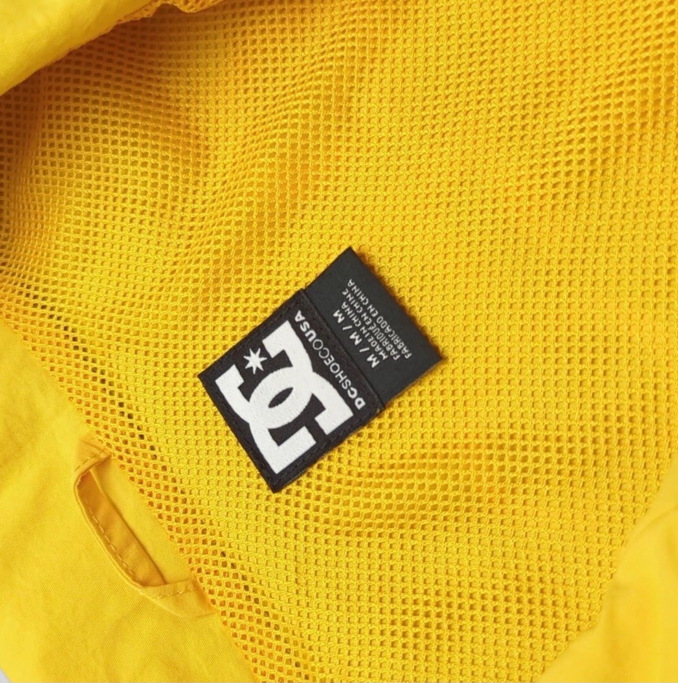 DC shoes Vestes: DC Jacket Denhill Jaune M – D'occasion à Le Locle par Threads_CH 2