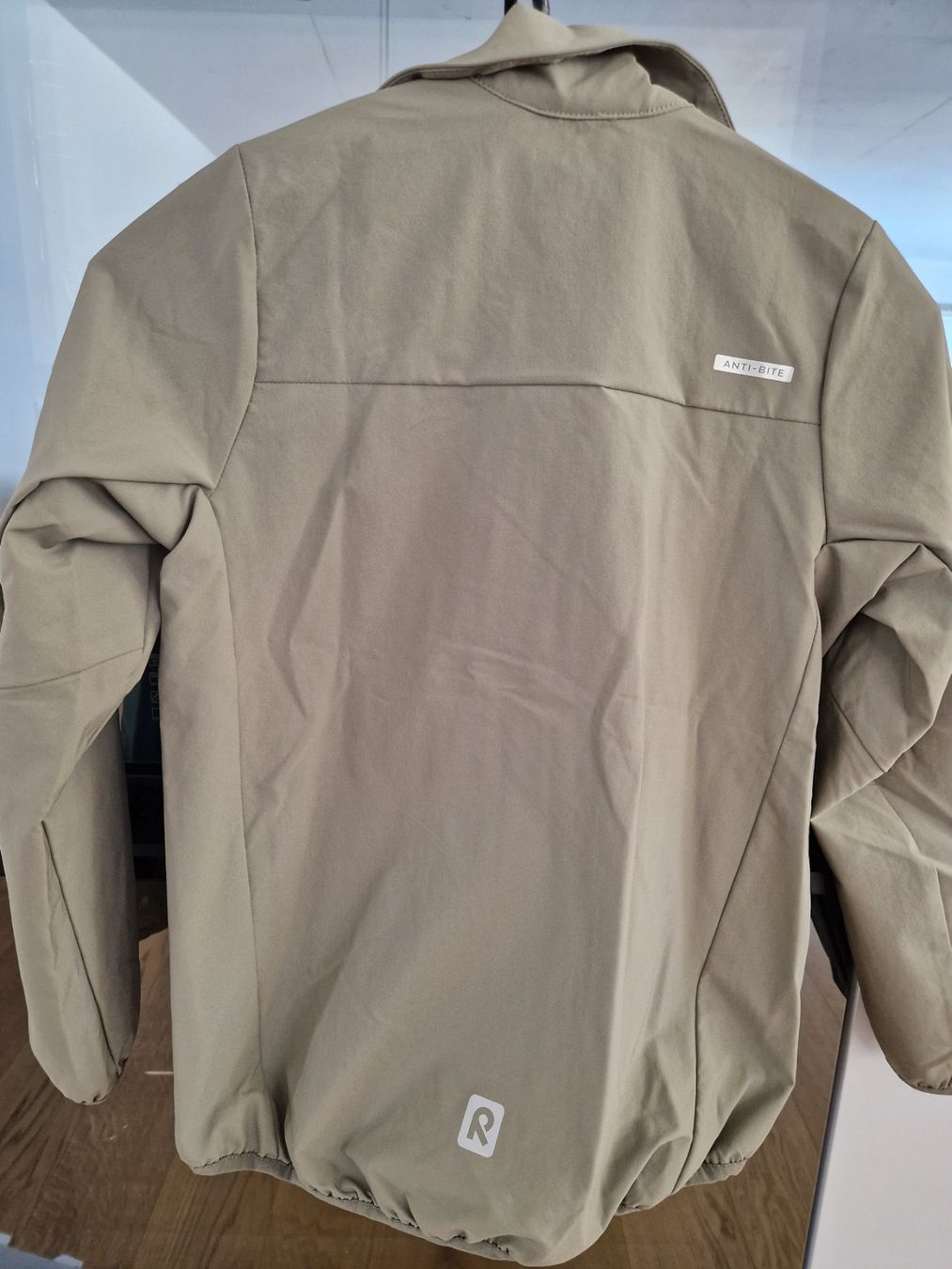 Reima Jacken & Mäntel: Reima Anti-Bite Soft Shield Jacke Gr.128 Neu – Gebraucht aus Davos-Dorf von Bpelikan 1