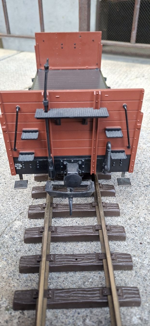 LGB Modelleisenbahnen: LGB Güterwagen – Gebraucht aus Münsingen von wd65 2
