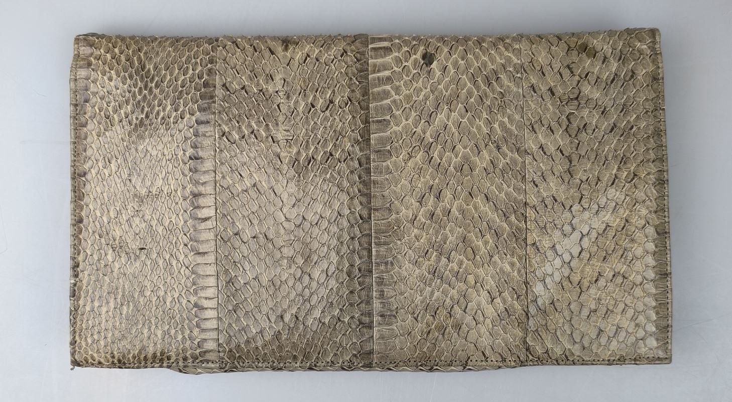 Taschen für Damen: Vintage Clutch Tasche – Gebraucht aus Rüti ZH von Restwert_Rueti_ZH 1