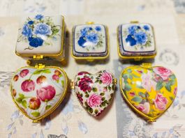 6 Stück kleine Keramik Döschen mit Blumen Dekor NEU