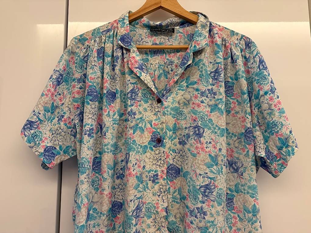 Camicette: Vintage Blumenbluse – Usato da Zürich venduto da sho_9b69 1
