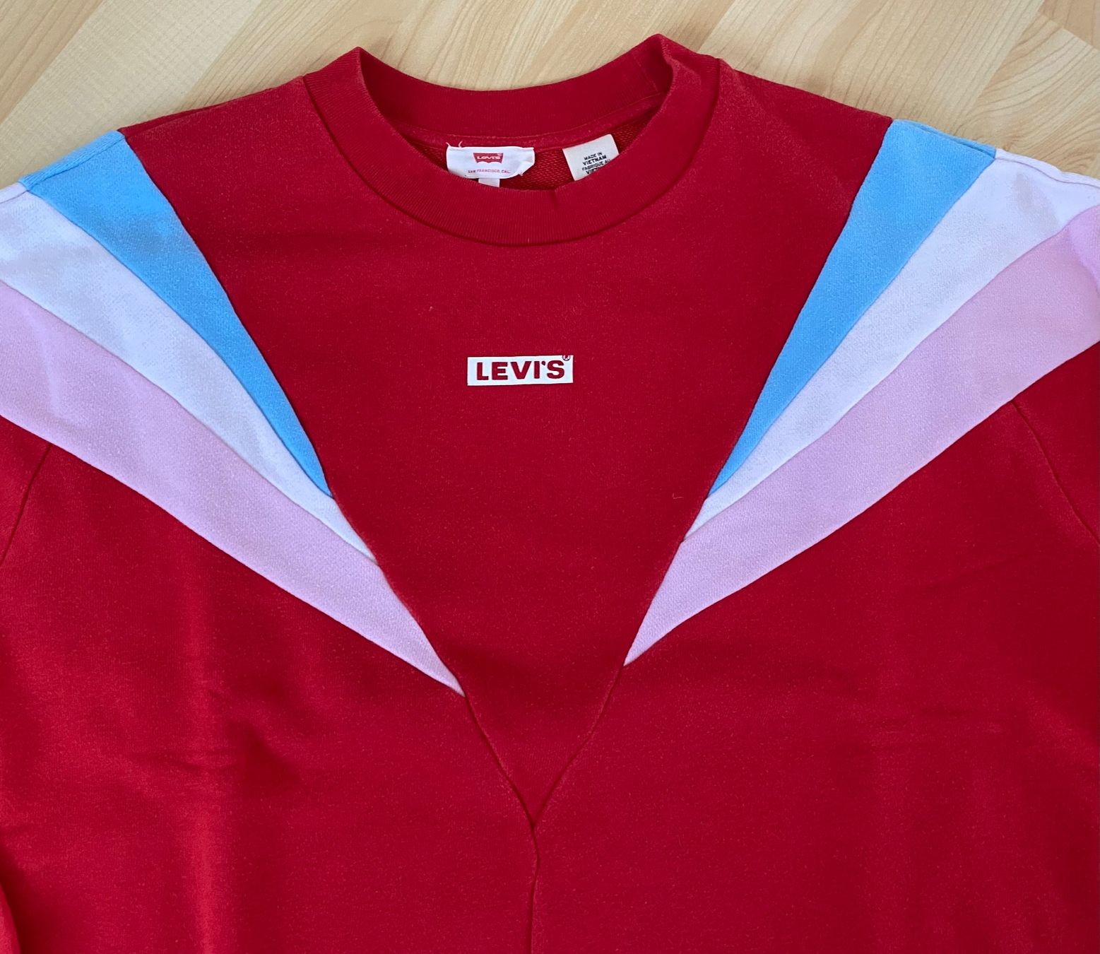 Levi's Pullover & Sweatshirts: Levi's Sweatkleid rot, Grösse S – Gebraucht aus Oberwil bei Büren von _kuchen 2