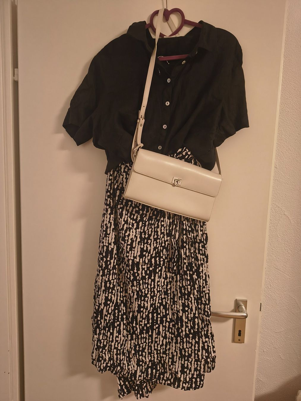 Jupes: Damenrock Monoprix NEU Set Rock & Bluse Gr 42 – Neuf (Voir description) à Greifensee par Beautyisforever