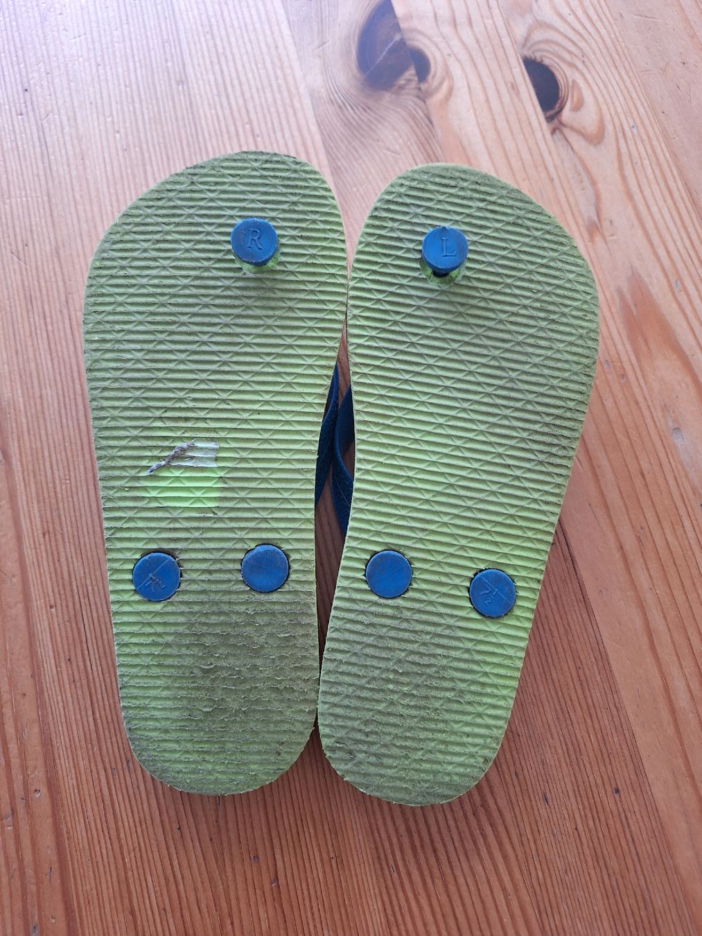 Scarpe per ragazzi: Flipflops Grösse 29 – Usato da Aesch BL venduto da ChezToKa 2