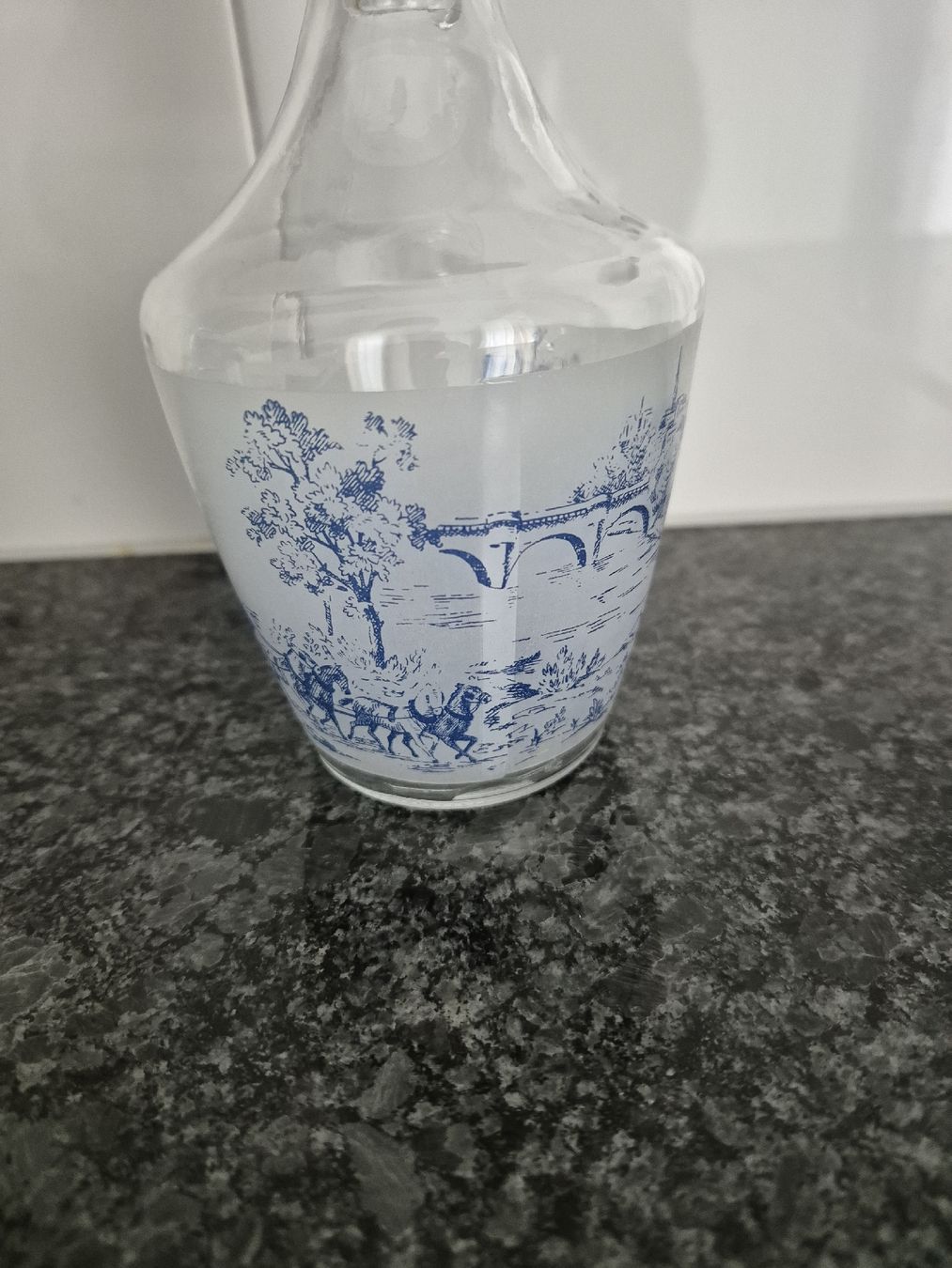 Altro: Glaskaraffe Schnapsflasche mit blauem Landschaftsbild – Usato da Langenthal venduto da Polarisstern 3
