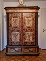 Grandios Antiker Graubündner Schrank