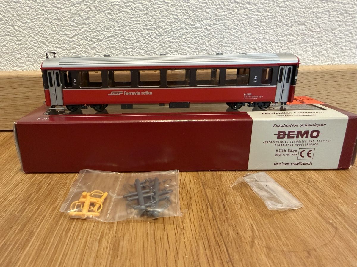 Bemo Modellini di ferrovie: BEMO RhB B 2468 EW III Bernina-Express 3282 108 – Usato da Niederbipp venduto da Snooker821