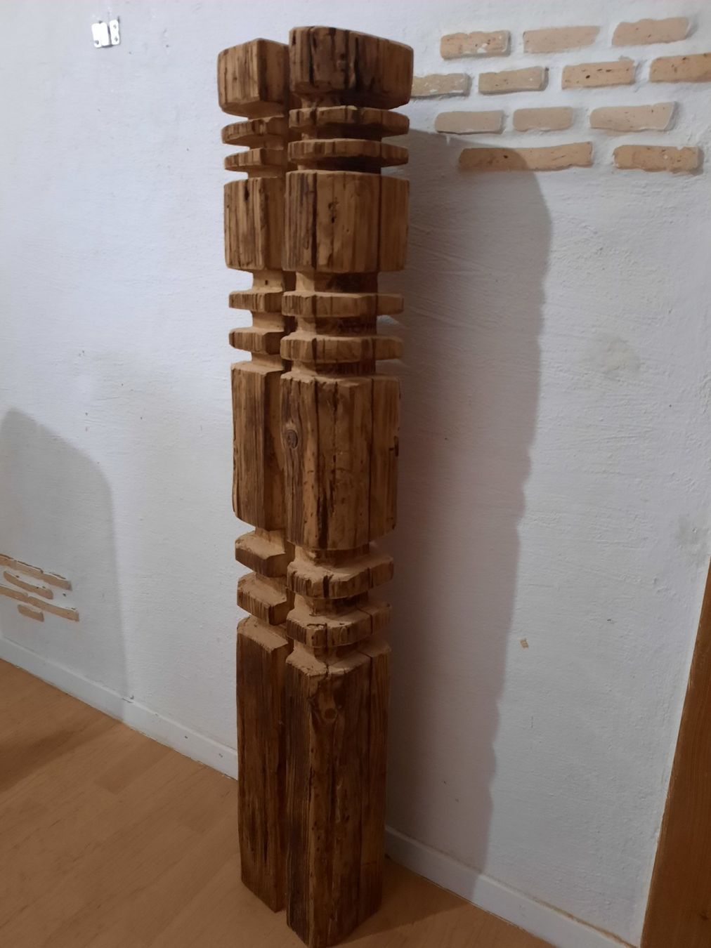 Articoli in legno: Altholz Balken – Usato da Sisikon venduto da Creantic-Art 1