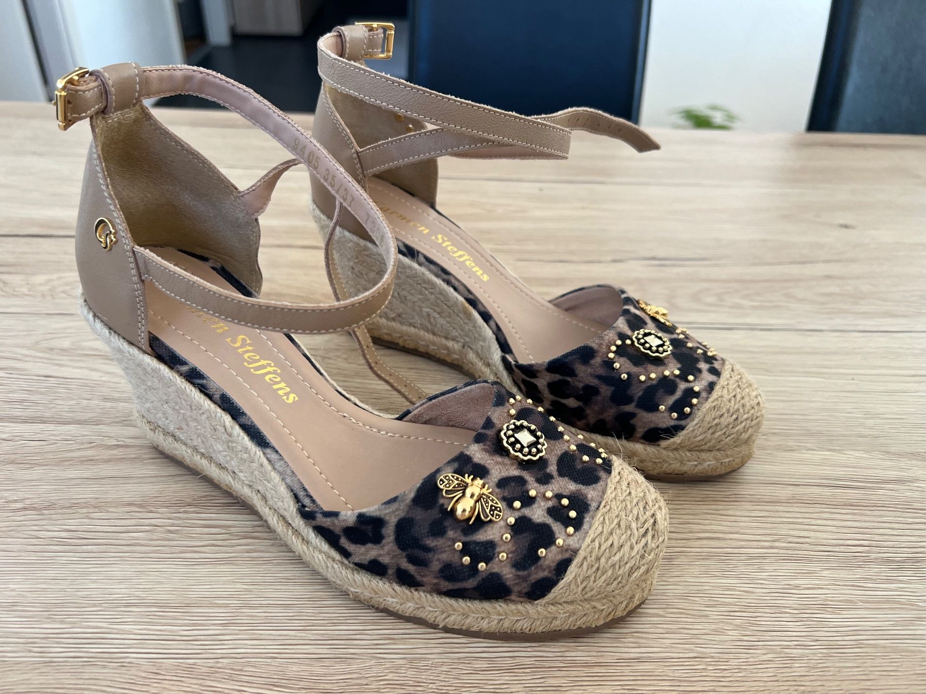 Scarpe da donna: Sandales Carmen Steffens – Usato da La Chaux-de-Fonds venduto da GabrielaKlein 1