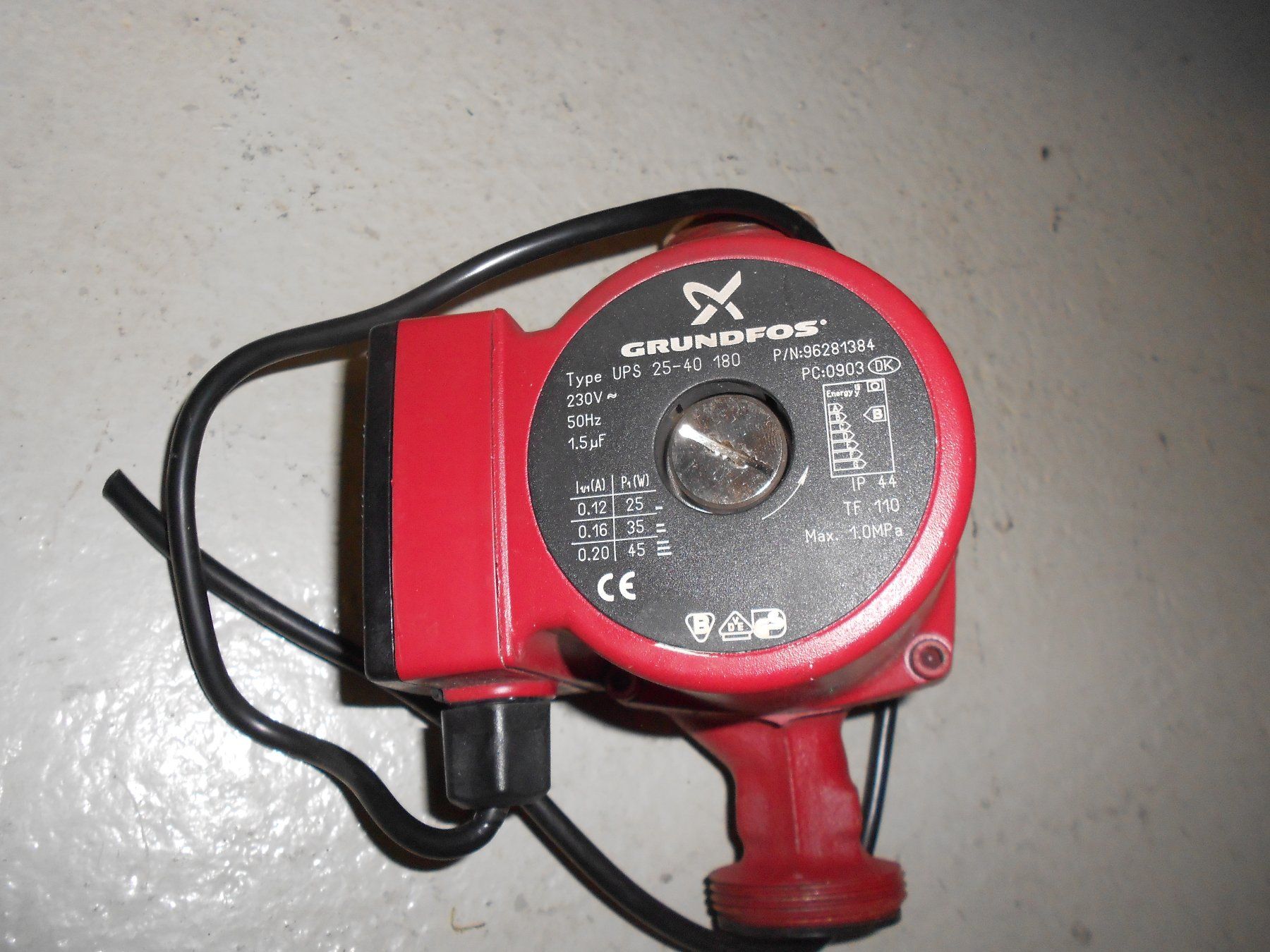 Grundfos Chauffage: Grundfos Pumpen – D'occasion à Wintersingen par Sanny2002 3