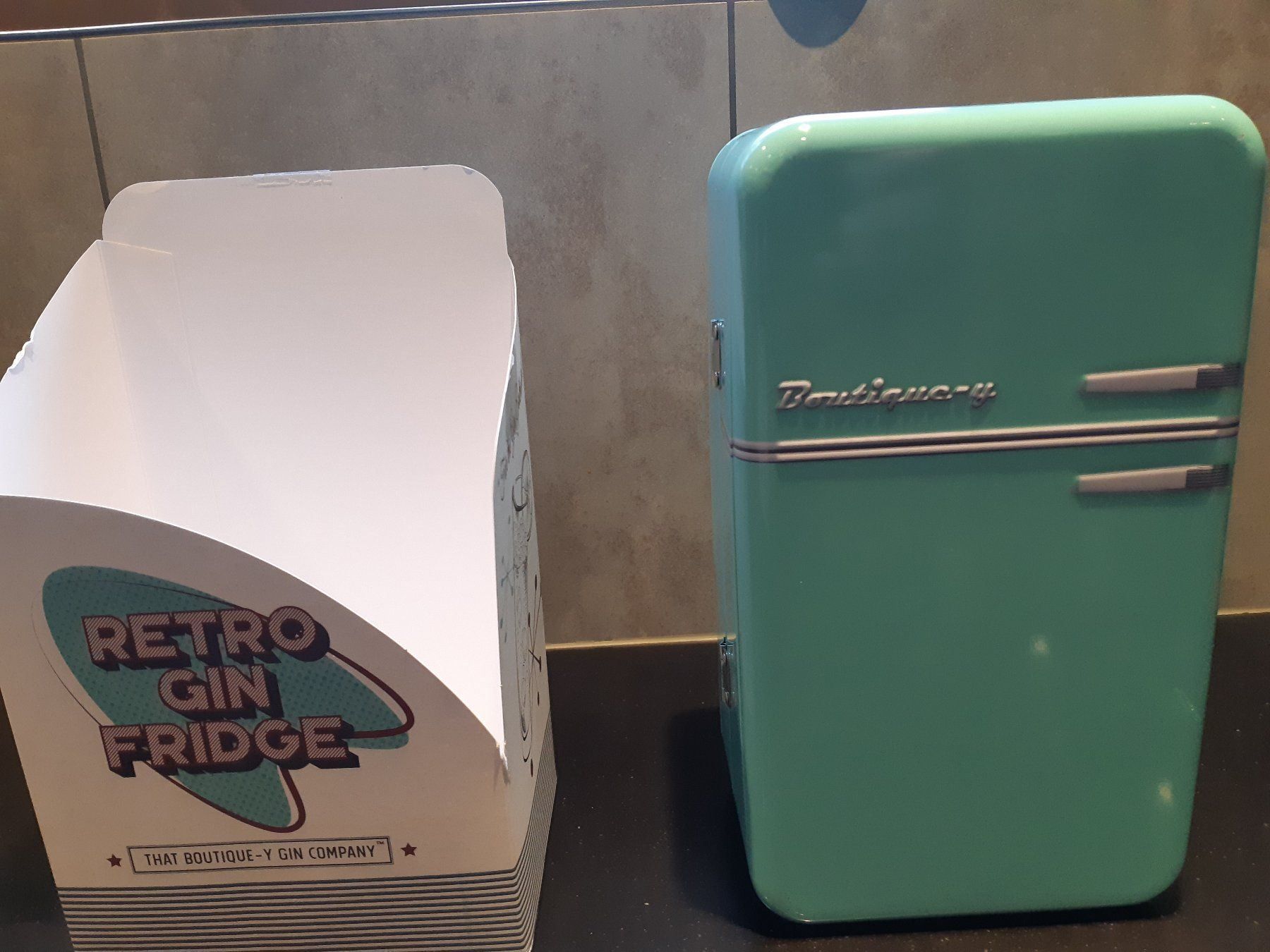 Bevande alcoliche: Gin in Blechdose Retro "Kühlschrank" – Nuovo e nell'imballaggio originale da Grindelwald venduto da carro5 1