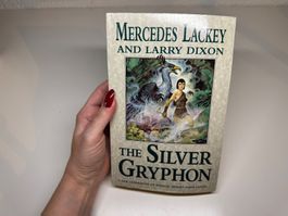 NOVEL: Mercedes Lackey, Larry Dixon, The Silver Gryphon