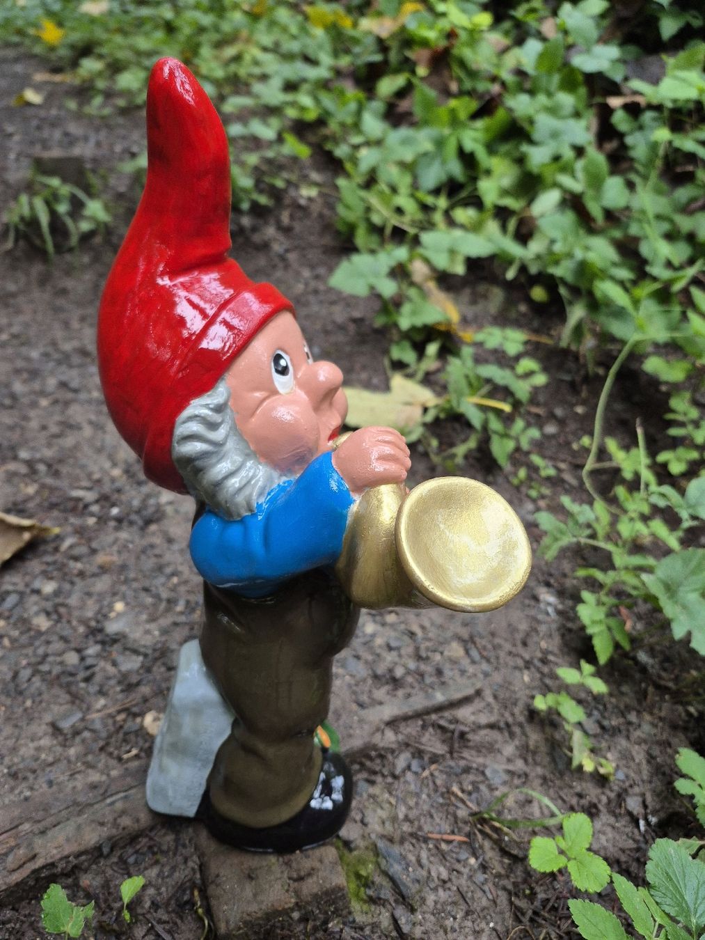 Statuette: Gartenzwerg mit Horn – Usato da Baar venduto da Zwergen-Atelier4 1