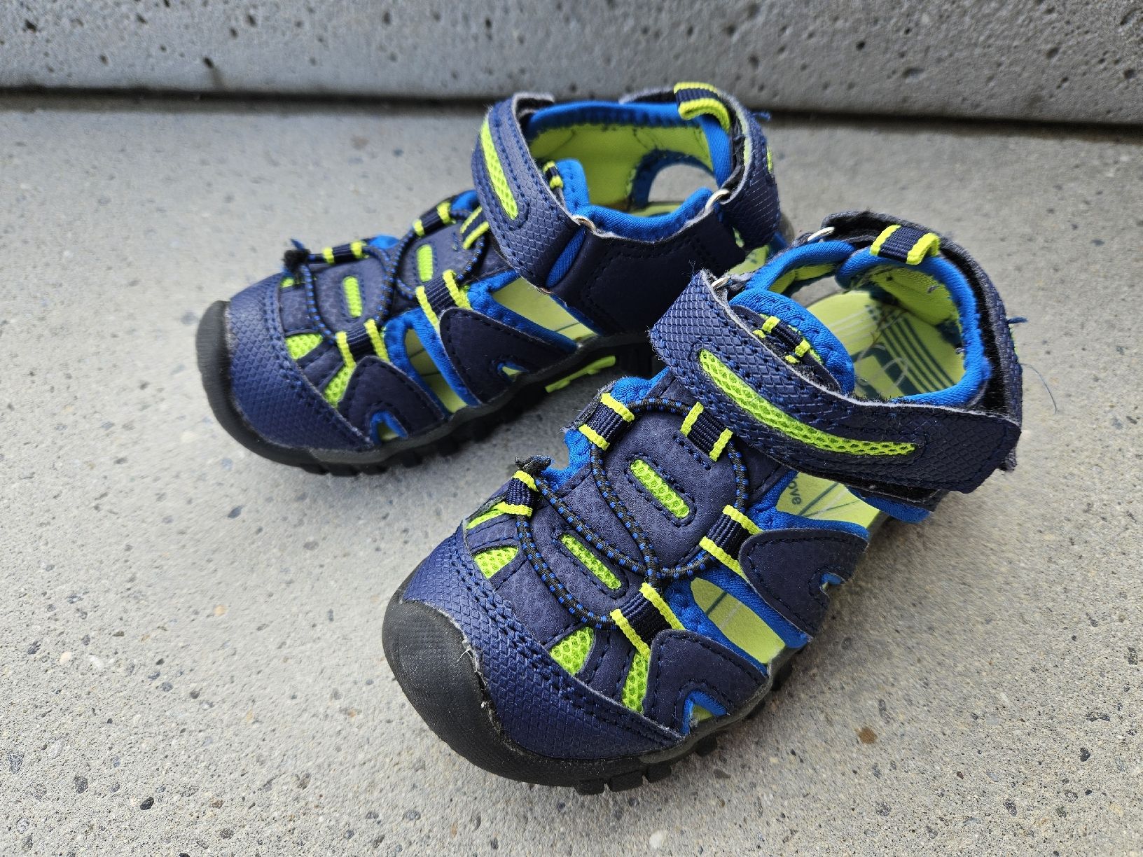 Scarpe per ragazzi: Outdoor Sandalen Gr. 25 – Usato da Worb venduto da jun_fj8w