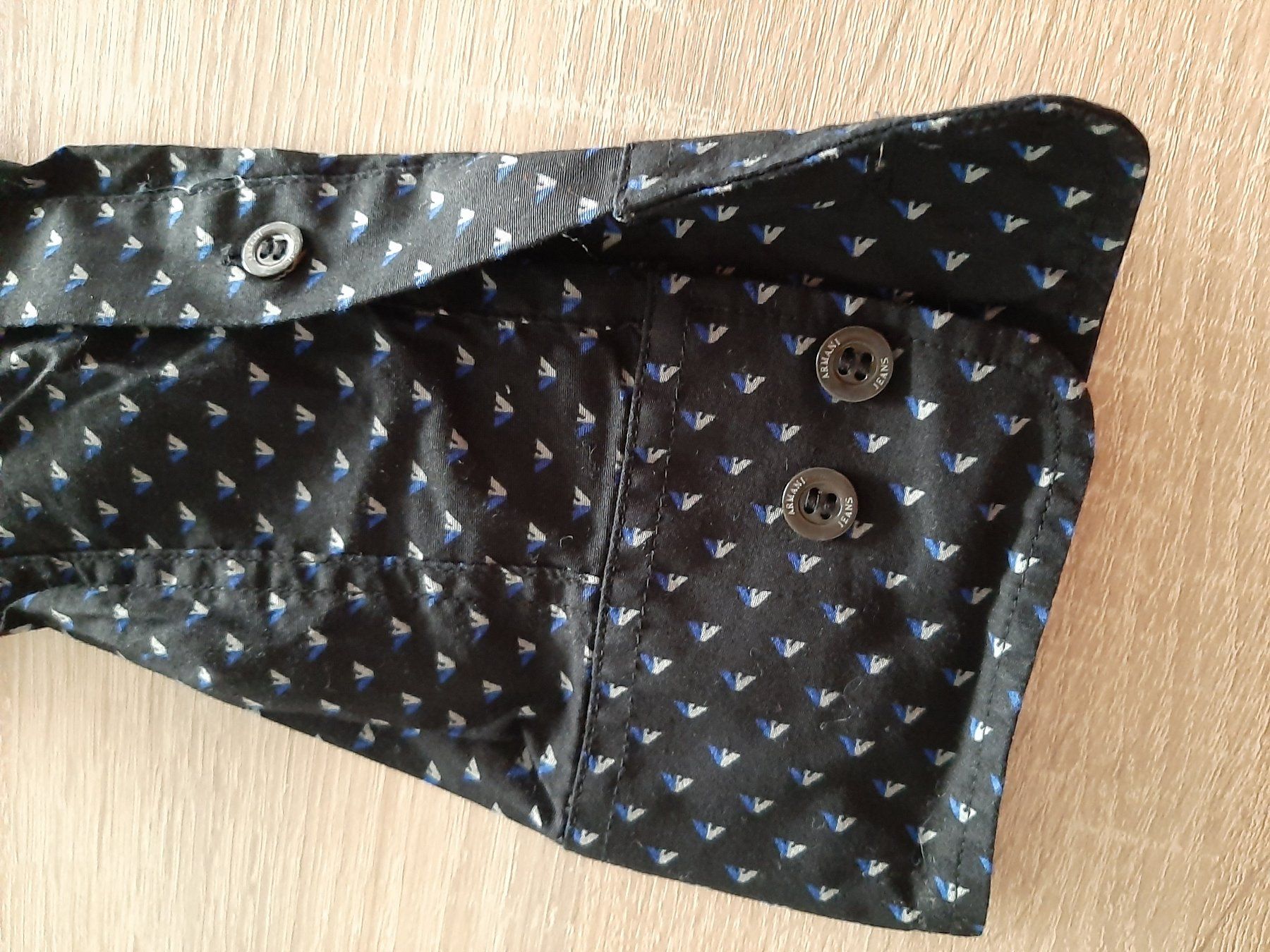Armani Camicie: Herrenhemd Armani Gr. M – Usato da Menziken venduto da Rien1 5