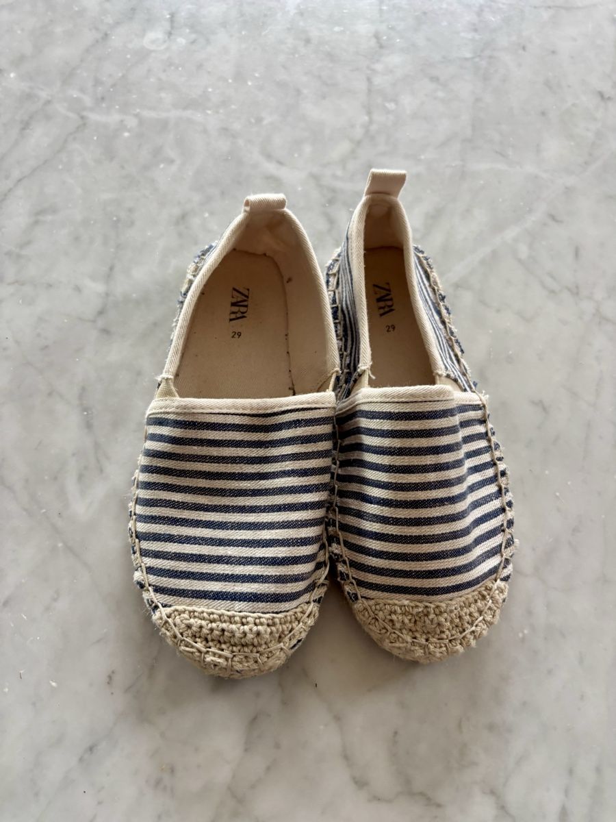 Zara Scarpe per ragazzi: Zara Espadrilles gestreift Grösse 29 - NEU – Nuovo (secondo la descrizione) da Zürich venduto da M.w.sch