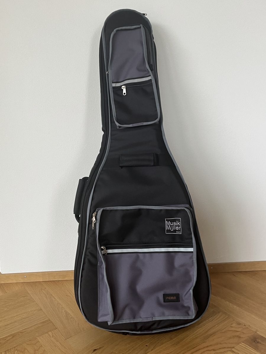 Strumenti musicali: Housse de guitare - Guitarrentasche – Nuovo (secondo la descrizione) da Biel/Bienne venduto da 2ndchance_4600