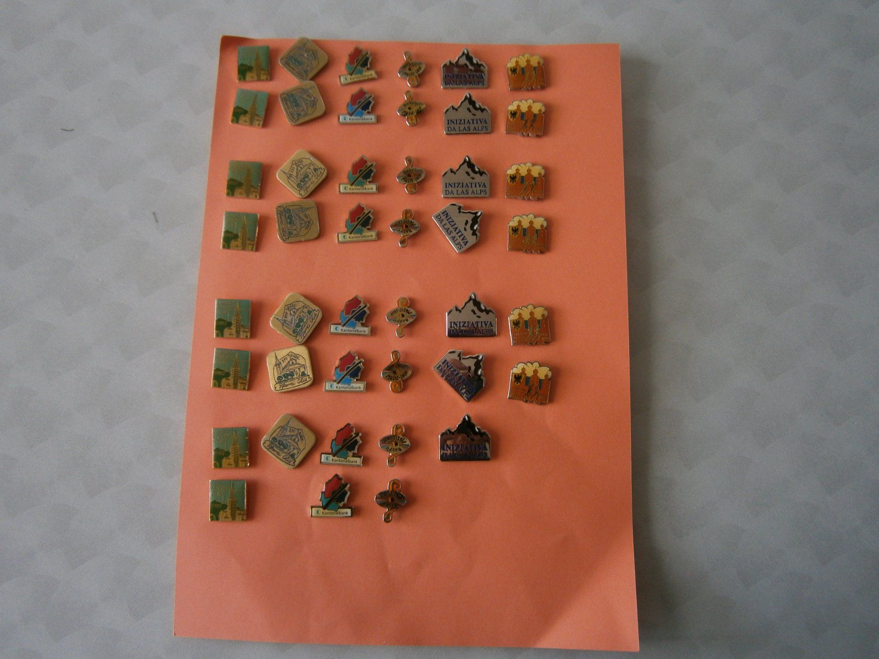 Broschen & Nadeln: Pins – Neu (gemäss Beschreibung) aus Schwarzenburg von lore09