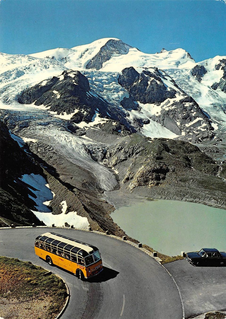 Cartes postales: Sustenpass, Postauto – D'occasion à Ottikon b.Kemptth. par Neptun1974