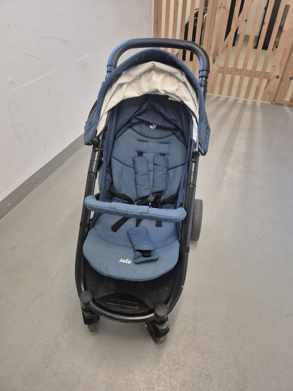 Joie Carrozzine: Joie Kinderwagen Litetrax Blau – Usato da Root venduto da kor_9czx 1