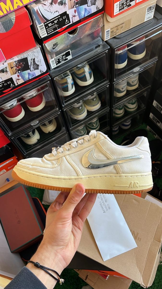 Nike Herrenschuhe: AF1 Travis Scott Original!!! – Neu (gemäss Beschreibung) aus Lachen SZ von mima41