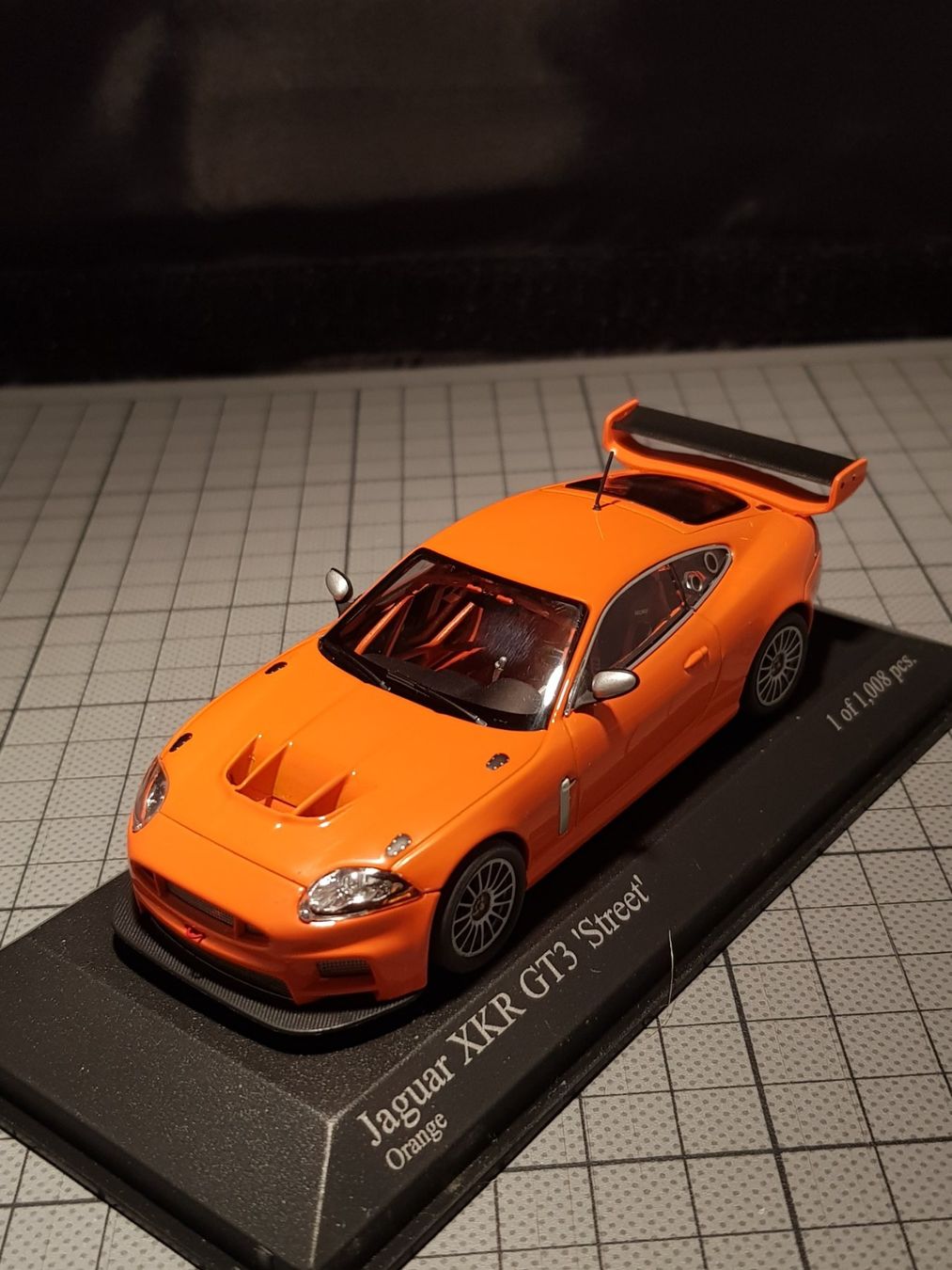 Jaguar Modellautos: Jaguar XKR GT3 "Street" – Neu und originalverpackt aus Chézard-St-Martin von AlPat-Collections 1